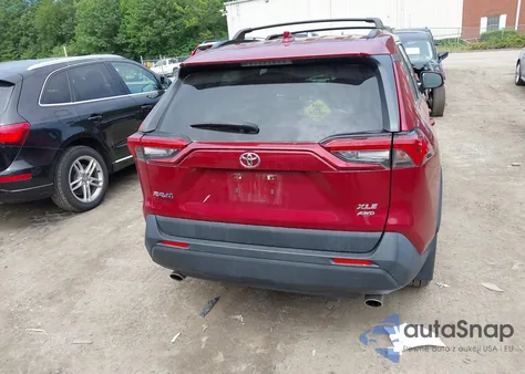 2019 Toyota Rav4 Xle from USA, damaged, VIN JTMP1RFV1KD021339